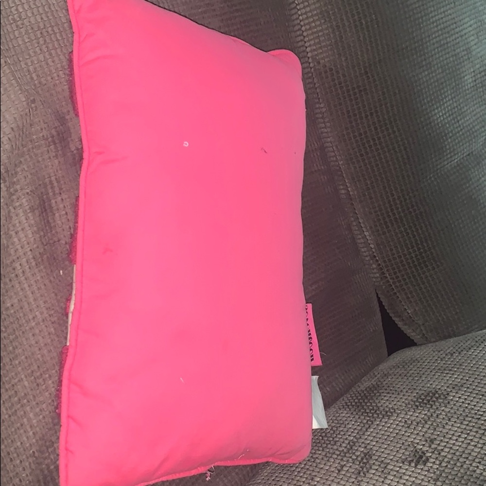 Pillow - Picture 2 of 2
